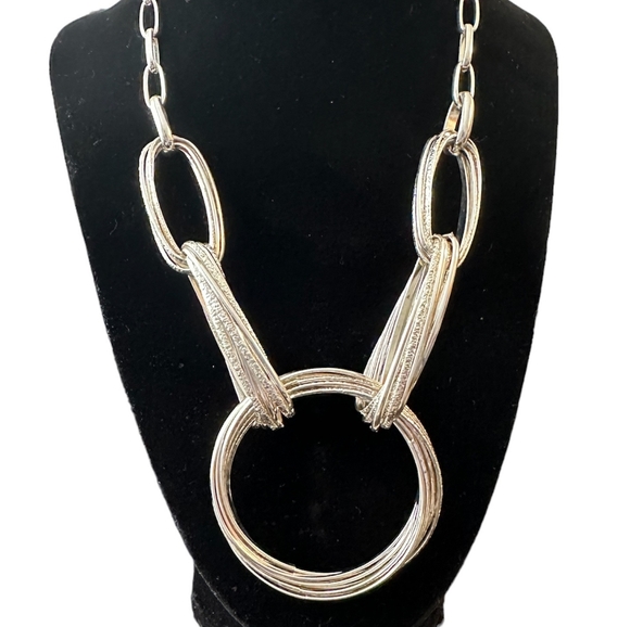 INC | Silvertone Multi-Ring Statement Necklace EUC - Picture 8 of 9